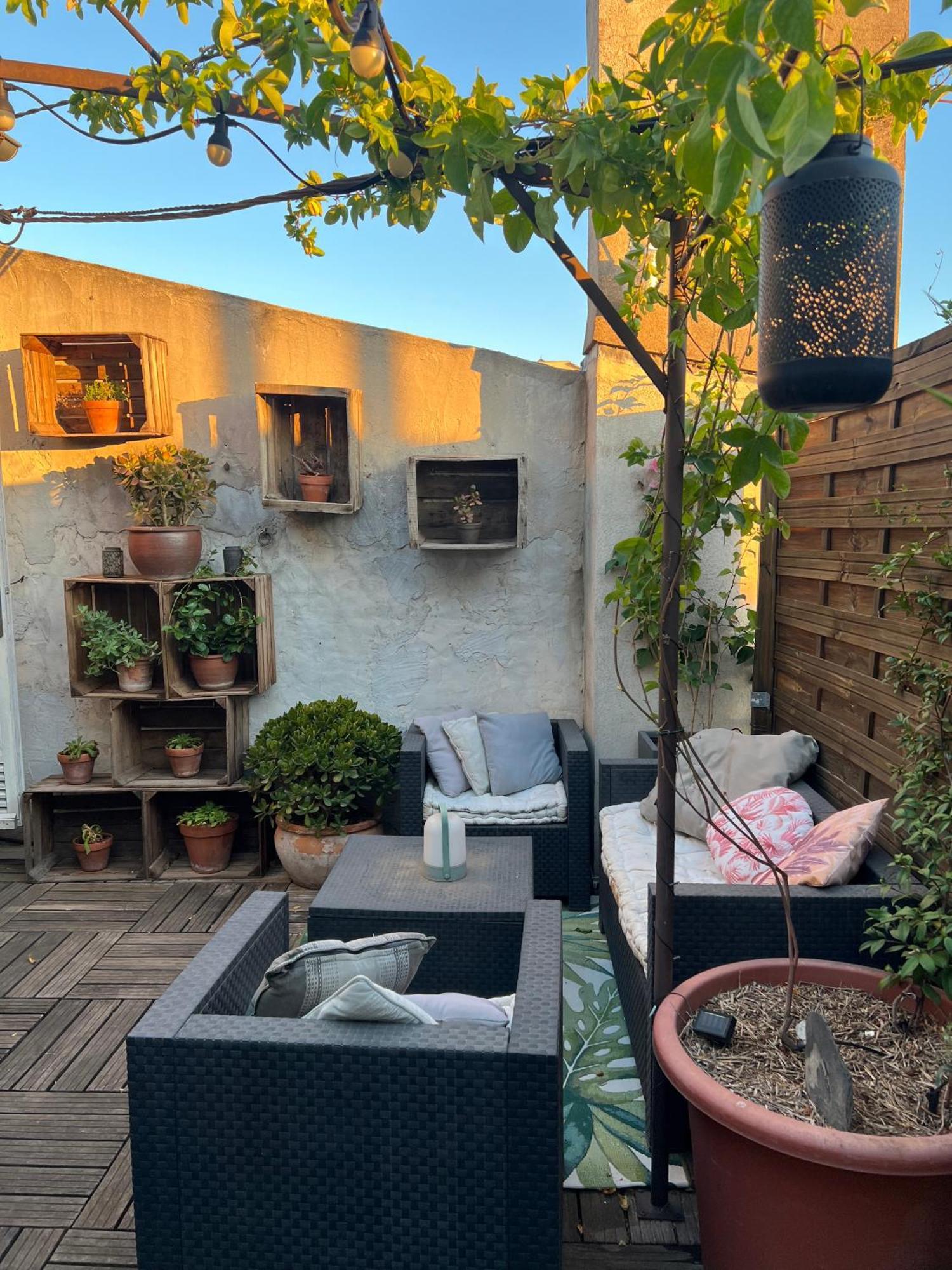 Chambre indépendante avec SDB-Terrasse privative. Centre ville Nimes Exterior foto